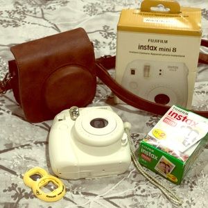Price Drop ⬇️‼️ Fujifilm Instax Mini 8